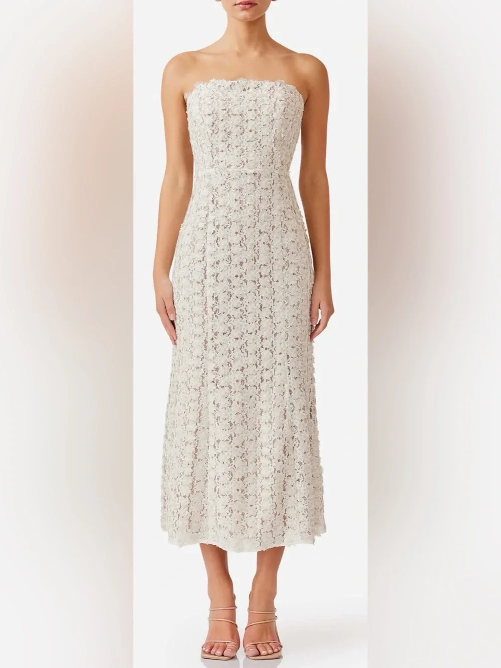 elliatt lace midi dress Elliatt Roxana Midi Dress in Ivory